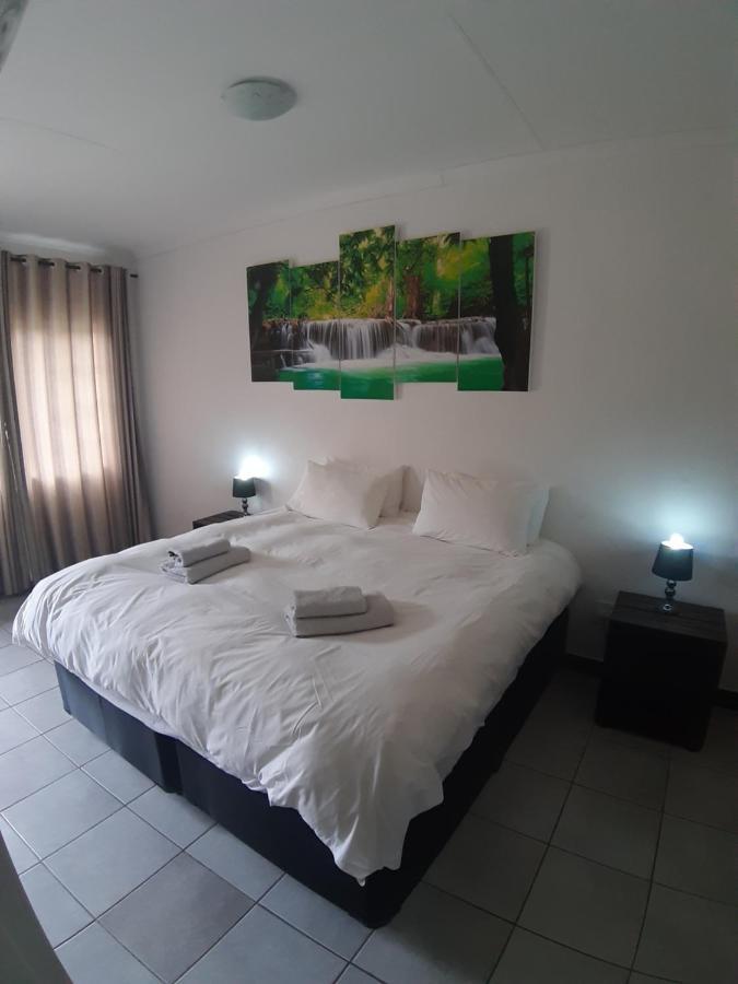 Wayside Lodge Waterval Boven Ngoại thất bức ảnh