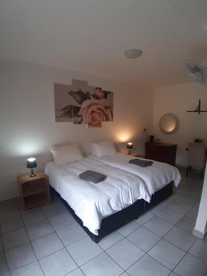 Wayside Lodge Waterval Boven Ngoại thất bức ảnh