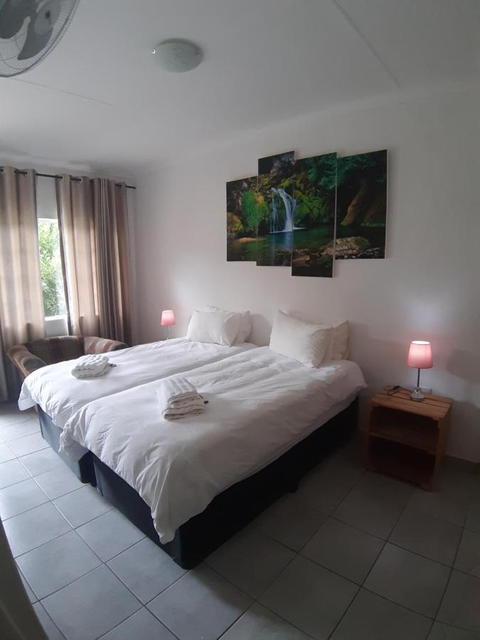 Wayside Lodge Waterval Boven Ngoại thất bức ảnh