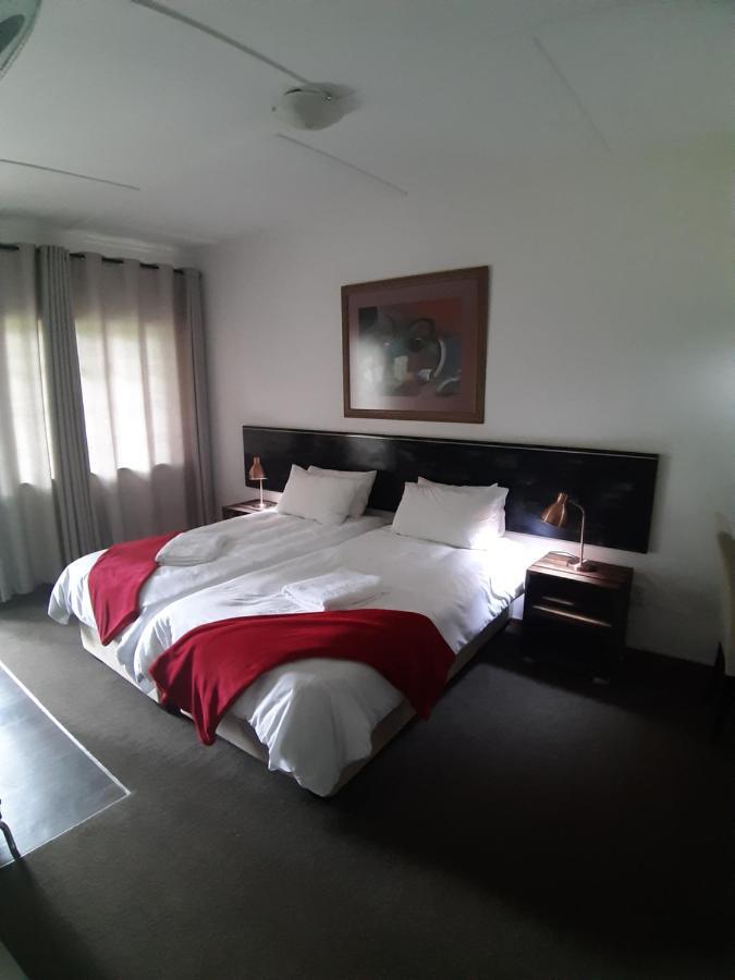 Wayside Lodge Waterval Boven Ngoại thất bức ảnh