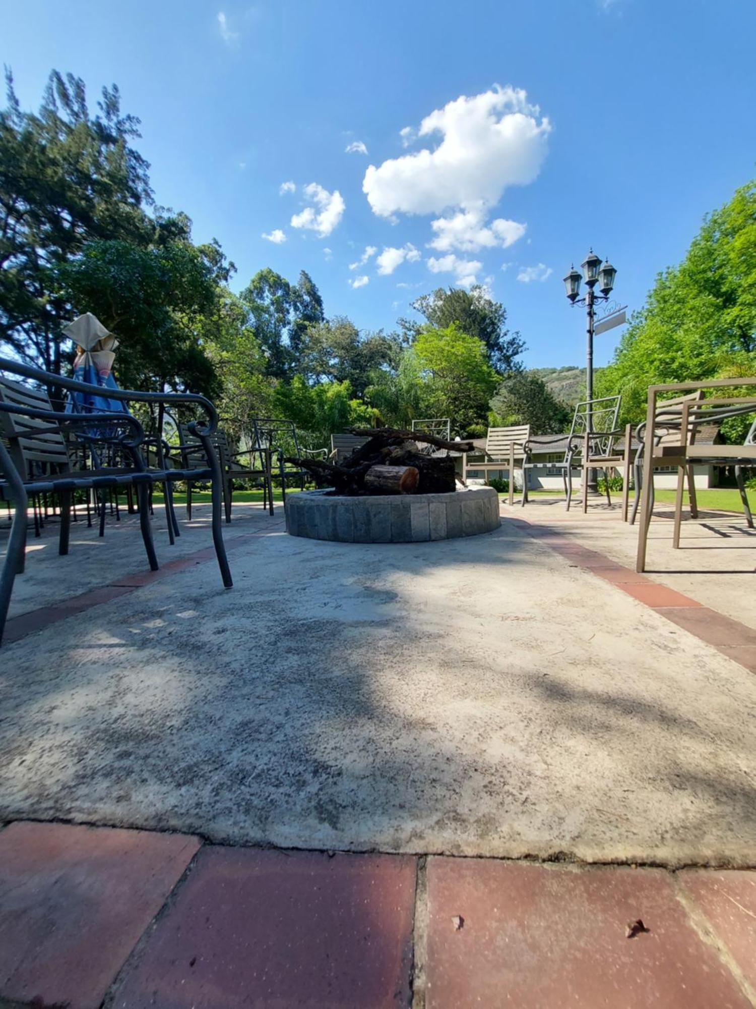 Wayside Lodge Waterval Boven Ngoại thất bức ảnh