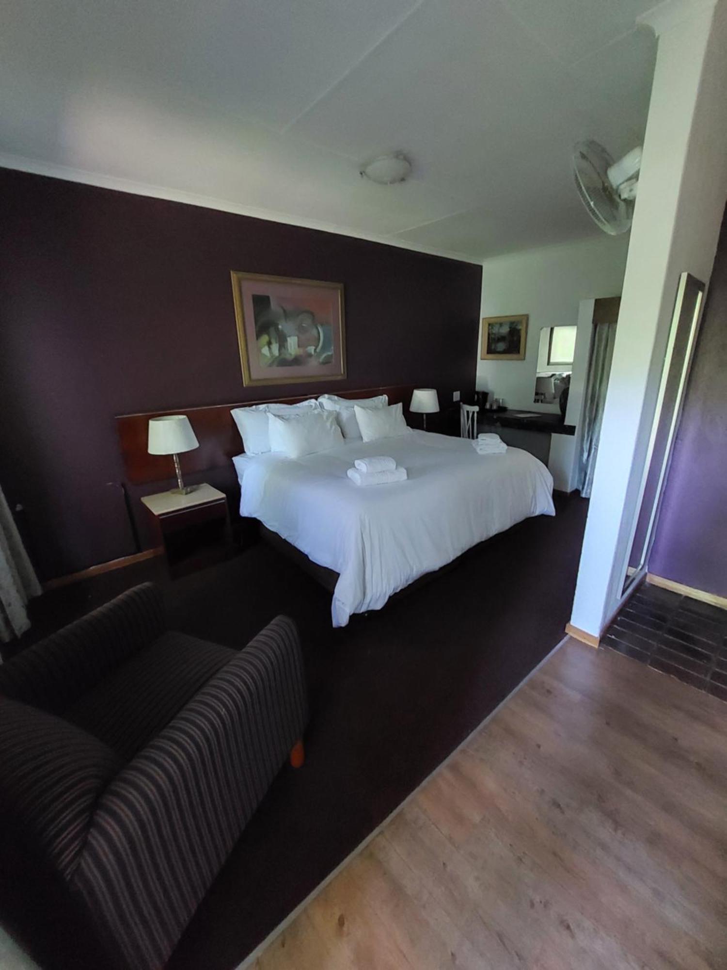 Wayside Lodge Waterval Boven Ngoại thất bức ảnh